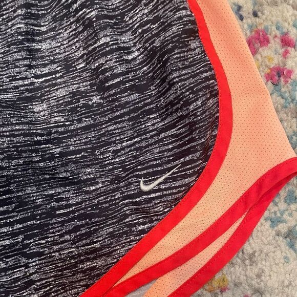 Dri-fit Nike shorts size S - Picture 3 of 4